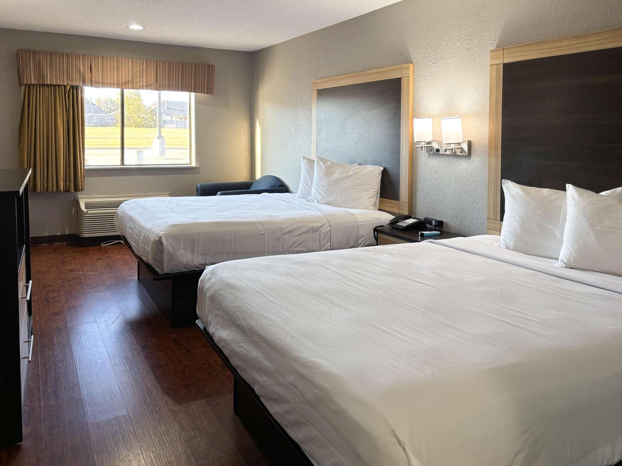 อิโคโน ลอดจ์ Hotel แพรตต์วิลล์ ภายนอก รูปภาพ