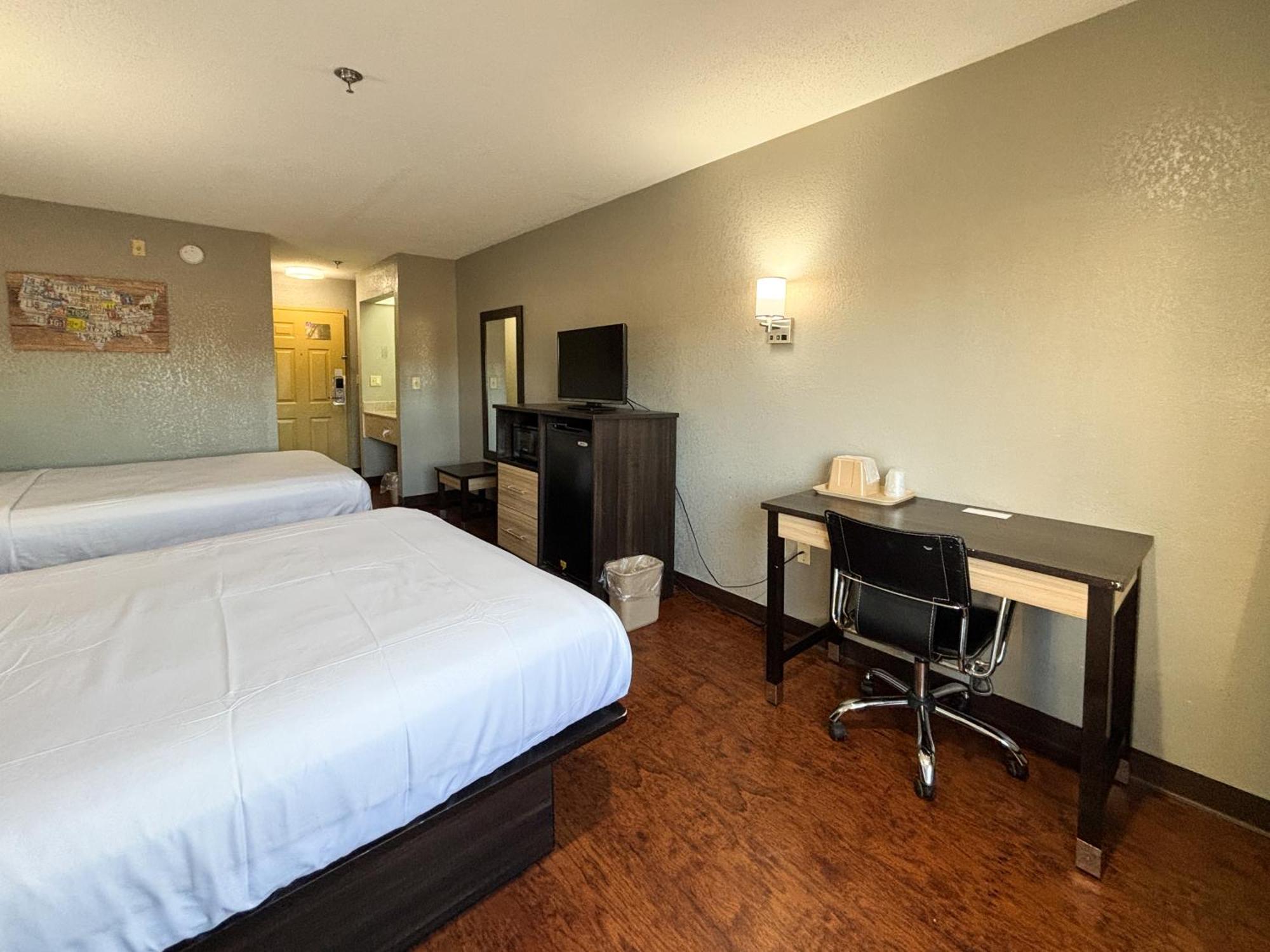 อิโคโน ลอดจ์ Hotel แพรตต์วิลล์ ภายนอก รูปภาพ